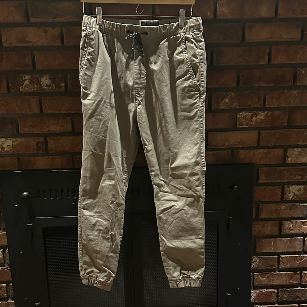 American Eagle Outfitters Men's Khaki Joggers